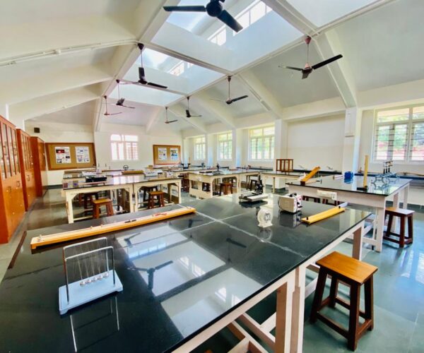 Physics Lab Manovika